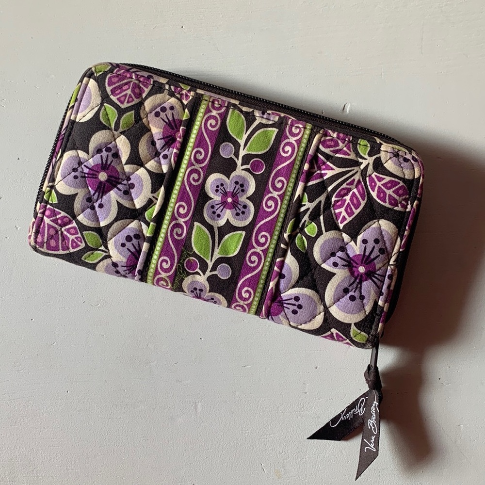 Vera Bradley clutch//wallet